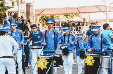Campo Grande, Brezilya - 26 Ağustos 2018: Civic Parade (desfile civico) 13 de Maio Street. 119 yıl, şehir Campo Grande - Ms kutlama resmî geçit Apae grubu.