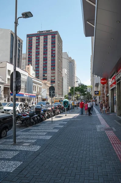 Curitiba Brasil Diciembre 2018 Downtowns Sidewalk Marechal Deodoro Street Tiendas — Foto de Stock