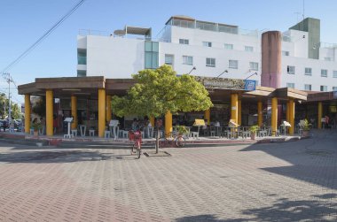 Tambau 'da yemek Sahası