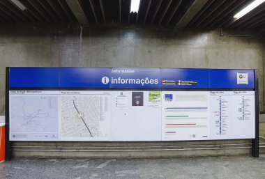 Ana Rosa Metro İstasyonu bilgi panosu