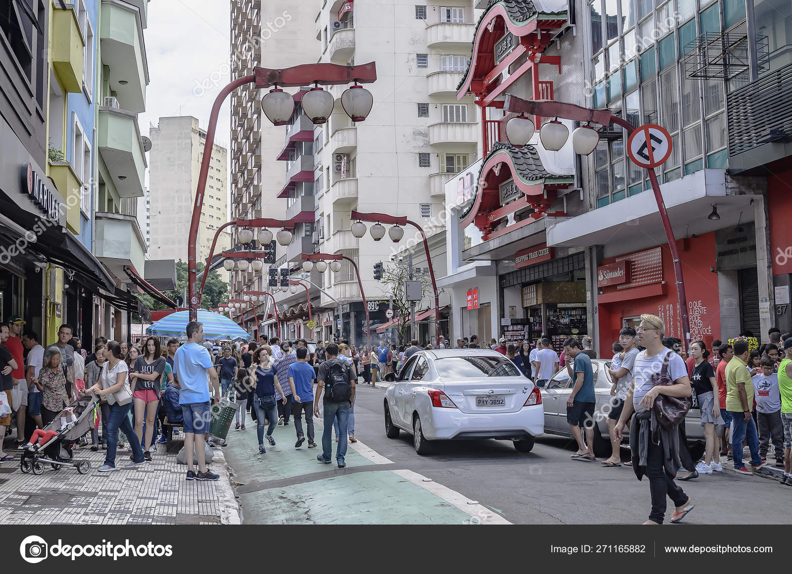 Uma visita ao Bairro da Liberdade, o bairro oriental na cidade de São Paulo