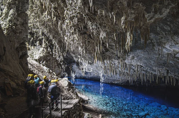 Monumento Natural da Gruta do Lago Azul 'un kapalı manzarası 