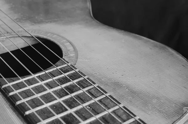 Contexto de uma guitarra acústica antiga — Fotografia de Stock