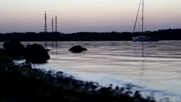 Yacht Lowered Sails Moves River Low Speed Background Island Towers — Stock Video