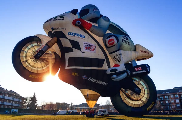 Mondovi Італія Січня 2019 Дуже Великий Повітряної Кулі Форми Мотоцикл — стокове фото