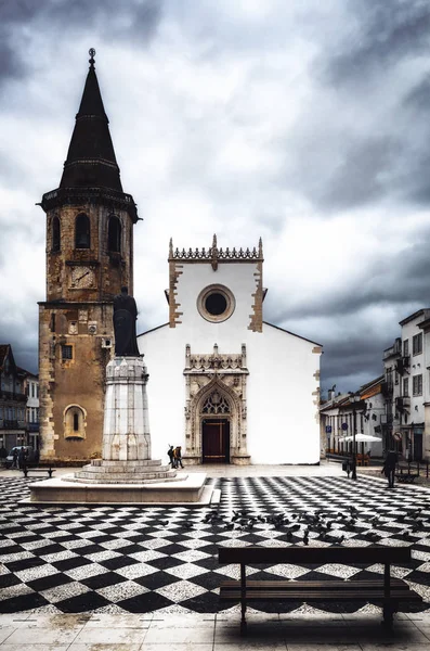 Eglise de Sao Joao Baptista à Praca da Republica, place principale o — Photo