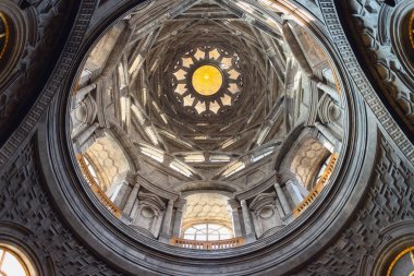 Turin, res katedral içinde kutsal kefen Şapel görünümü