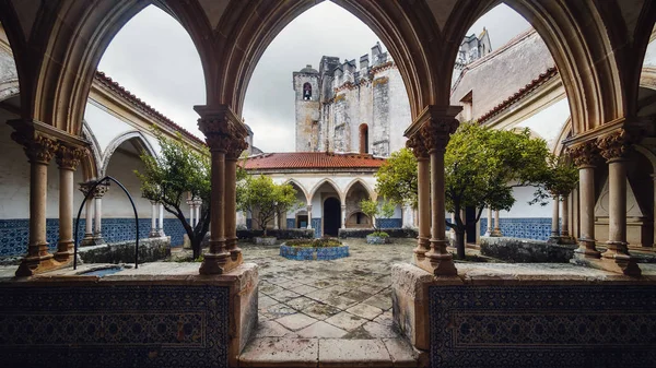 O convento de cristo, antigo reduto templário e mosteiro — Fotografia de Stock