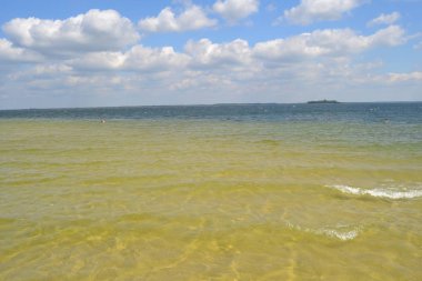 Gölüzerindeki Kozmonotlar Adası (veya Aşk Adası)