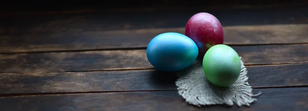 Huevos Pascua Pintados Sobre Fondo Madera — Foto de Stock