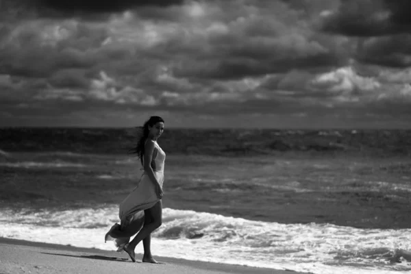 Girl Wet Dress Sandy Beach Sea — Stock Photo, Image