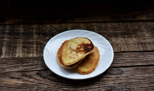 Pancake Dengan Madu Kayu Manis Cassia — Stok Foto