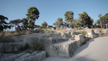 Yunan Tiyatrosu kalıntıları ziyaret