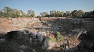 Yunan Tiyatrosu kalıntıları ziyaret