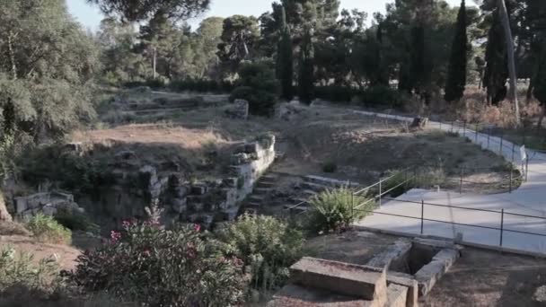 Visita le rovine del teatro greco — Video Stock