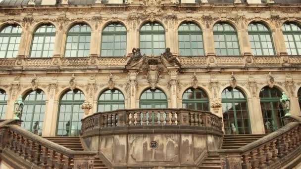 Famoso palacio Zwinger Der Dresdner Zwinger Galería de Arte de Dresde . — Vídeo de stock