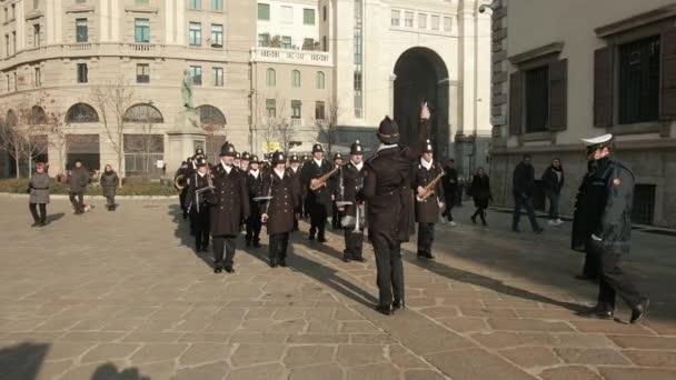 Policja Parada instrumentów muzycznych wiatr w Europie. Coroczny festiwal, pokazy — Wideo stockowe