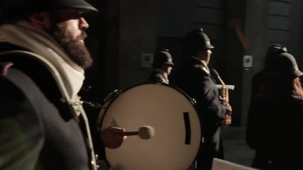 Police Parade Wind Musical Instruments in Europe (en inglés). Festival anual, espectáculos — Vídeo de stock