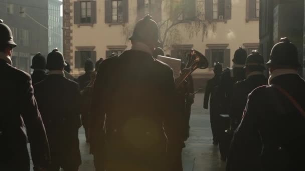 Police Parade Wind Musical Instruments in Europe (en inglés). Festival anual, espectáculos . — Vídeos de Stock