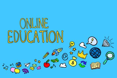 Metin Online eğitim ve mavi bir arka plan üzerinde simgeler. Online öğrenme ve Modern teknolojileri kavramı.