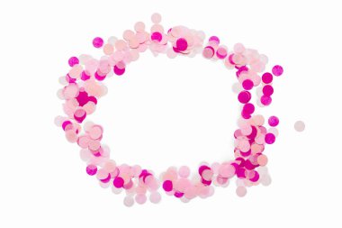 Pembe konfeti beyaz izole zemin üzerinde. Daire şekli. Düz yatıyordu, en iyi görünümü.