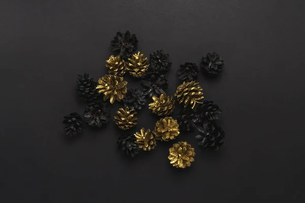 Pine Cones Painted Golden Black Colors Christmas Tree Decorations Black — Stock Photo, Image