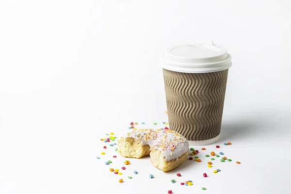 Uma Xícara Papel Com Uma Tampa Café Chá Para Donuts — Fotografia de Stock