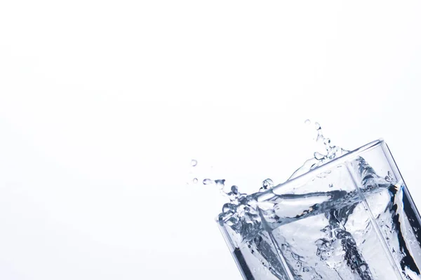 Splash Água Copo Cubo Gelo Fundo Branco Conceito Saciar Sede — Fotografia de Stock