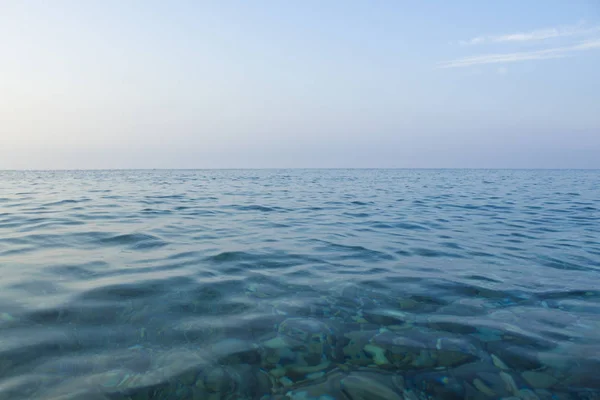 Mare al tramonto e all'alba. Paesaggio marino. Concentrazione ristretta — Foto Stock