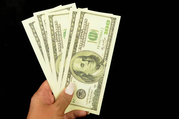Amerikan Kanada parası dolar banknot 100 yüz siyah bir zemin üzerine bir kız elinde