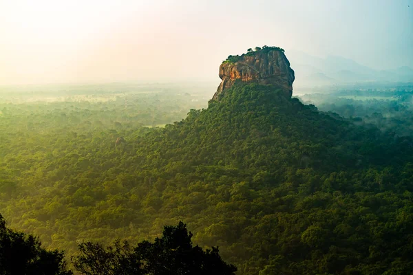 Sigiriya Lion Rock Mount sri lag vista superior do amanhecer — Fotografia de Stock