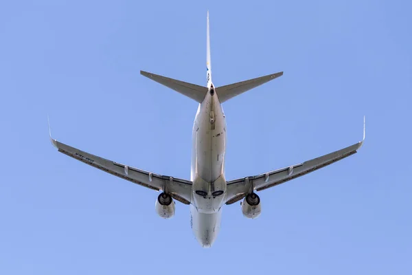 Самолеты Шасси Фоне Неба — стоковое фото