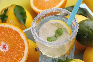 A Home sağlıklı vitamin müstahkem su yaptı.