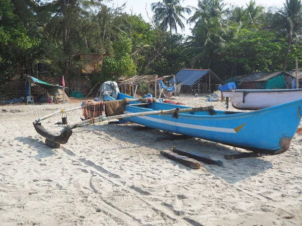 Une Vue Vieux Bateau Pêche Bois Bleu Battu Debout Sur — Photo