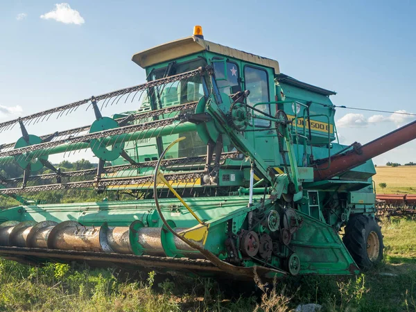 2020 Rússia Região Bryansk Colheitadeira Agrícola Verde Máquinas Agrícolas Para — Fotografia de Stock