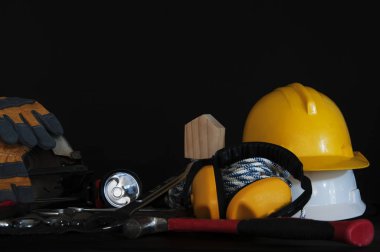 İnşaat malzemeleri kavramı. Emanet inşaat araçları. El 