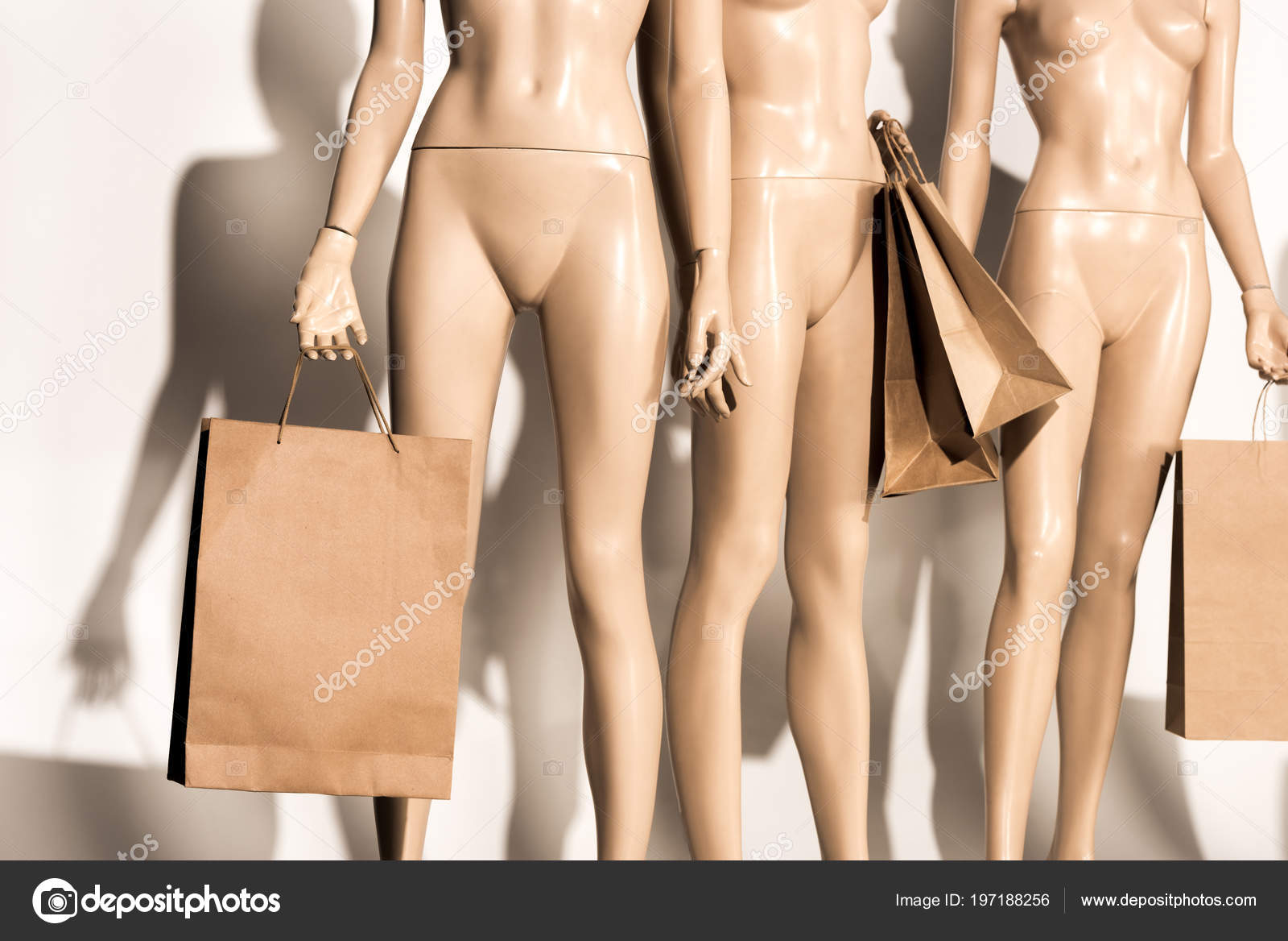 Niocle Austin Desnudo Naked Girls Shopping