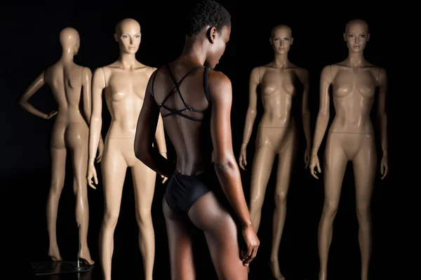 Back View Stylish African American Woman Swimsuit Standing Front Mannequins — Stock Photo, Image