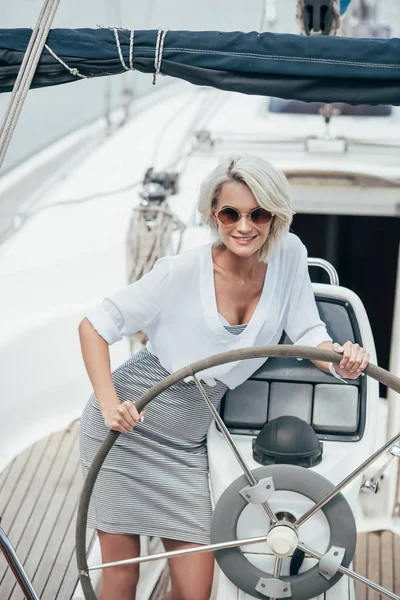 Beautiful Smiling Girl Sunglasses Standing Steering Wheel Yacht — Free Stock Photo