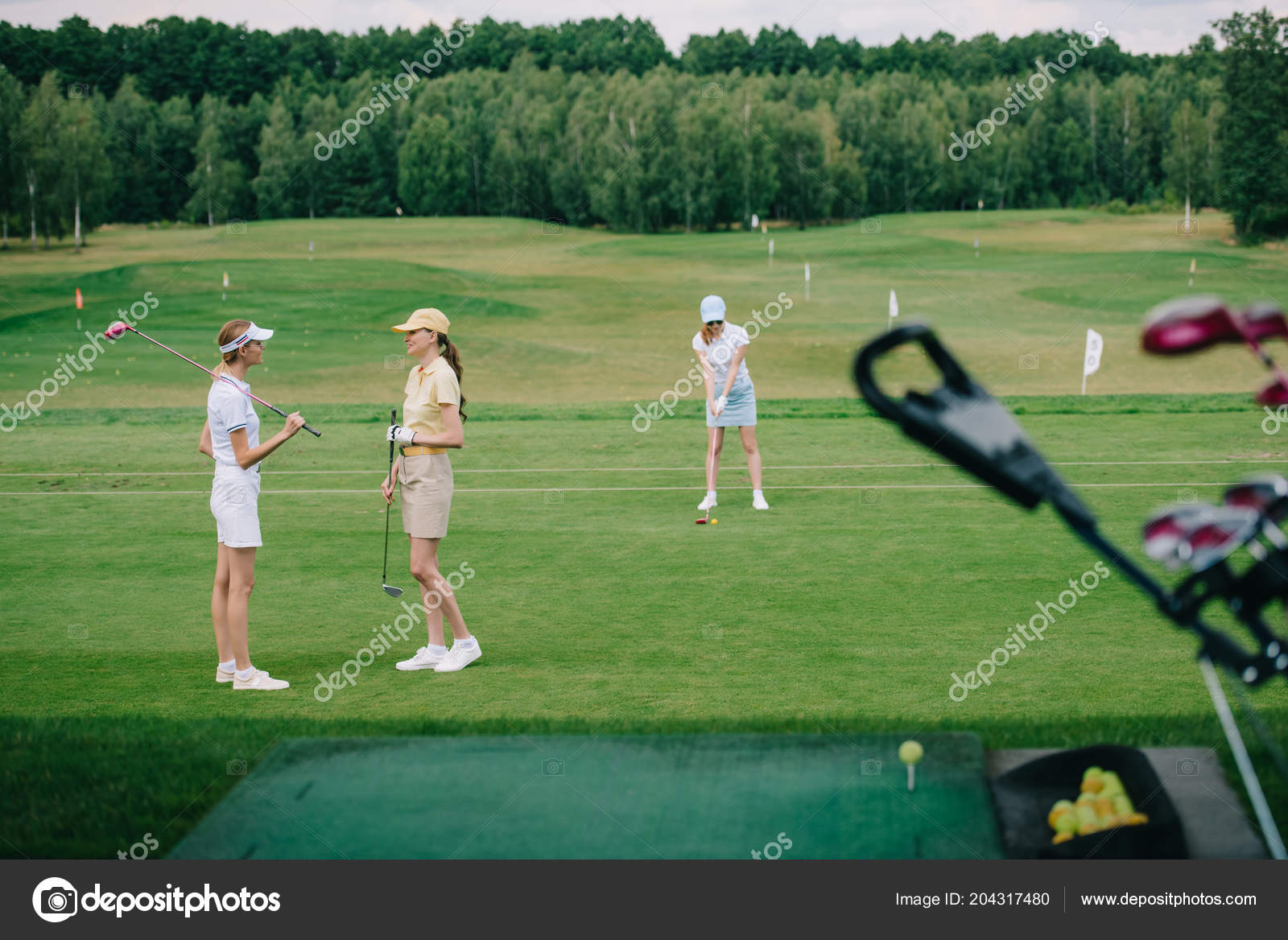 Selective Focus Women Caps Golf Equipment Golf Course Stock Photo by ©ArturVerkhovetskiy 204317480