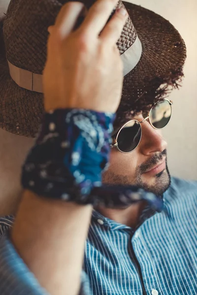 Handsome Man Sunglasses Hat Sitting Campervan — Free Stock Photo