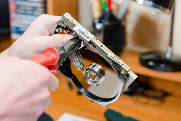 Disassemble Hard Drive Repair Chip Chip — Stock Photo, Image