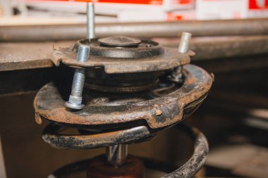 bir raf cıvata çekiç için arabanın tamiri