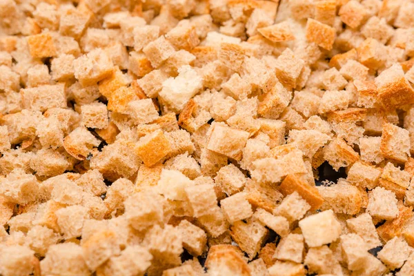 Tahıl kruton kapatın. Kuru ekmek dilimleri. Kraker yakın çekim.