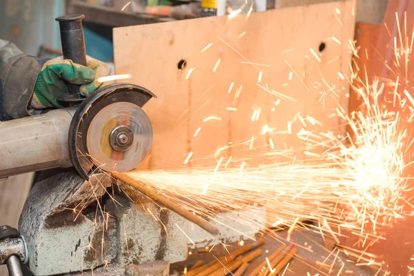 Strumento Lavoro Bulgaro Attrezzo Nella Falegnameria Sullo Scaffale Attrezzo Taglio — Foto Stock