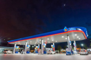 Rayong, Rayong /Thailand - 17 Haziran 2018: Bas-konuþ benzin istasyonu. Bas-konuþ kamu şirketi Limited veya sadece BK bir Tay devlete ait küme listelenen petrol ve doğal gaz şirketidir. Eski petrol Otoritesi Tayland bilinen.
