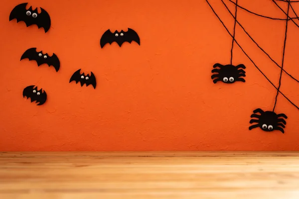 Artesanía Halloween Murciélago Spide Telaraña Sobre Fondo Naranja Con Espacio — Foto de Stock