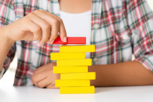 Concetto Costruire Fondamenta Successo Donne Mano Mettere Blocchi Legno Colorati — Foto Stock