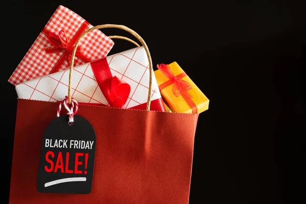 Black Friday Sale Saco Compras Caixas Presentes Com Etiqueta Mensagem — Fotografia de Stock