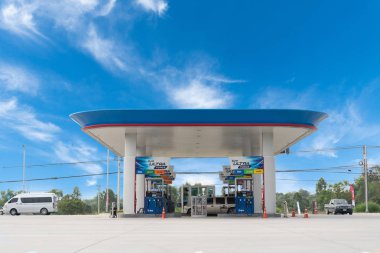 Rayong /Thailand - 16 Ocak 2019: Bas-konuþ benzin istasyonu. Bas-konuþ kamu şirketi Limited veya sadece BK bir Tay devlete ait küme listelenen petrol ve doğal gaz şirketidir.